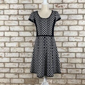 Sandra Darren Black and White Sweater Dress